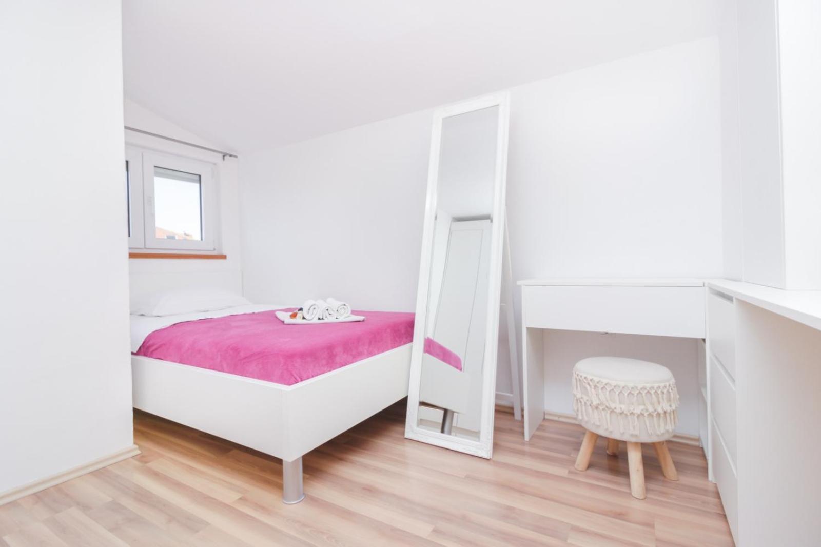 זאדאר Apartman Lara מראה חיצוני תמונה