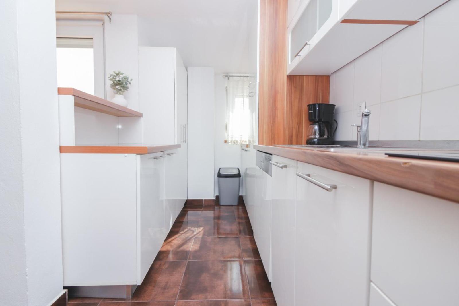 זאדאר Apartman Lara מראה חיצוני תמונה