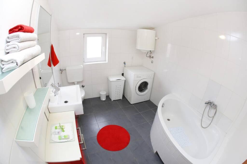זאדאר Apartman Lara מראה חיצוני תמונה